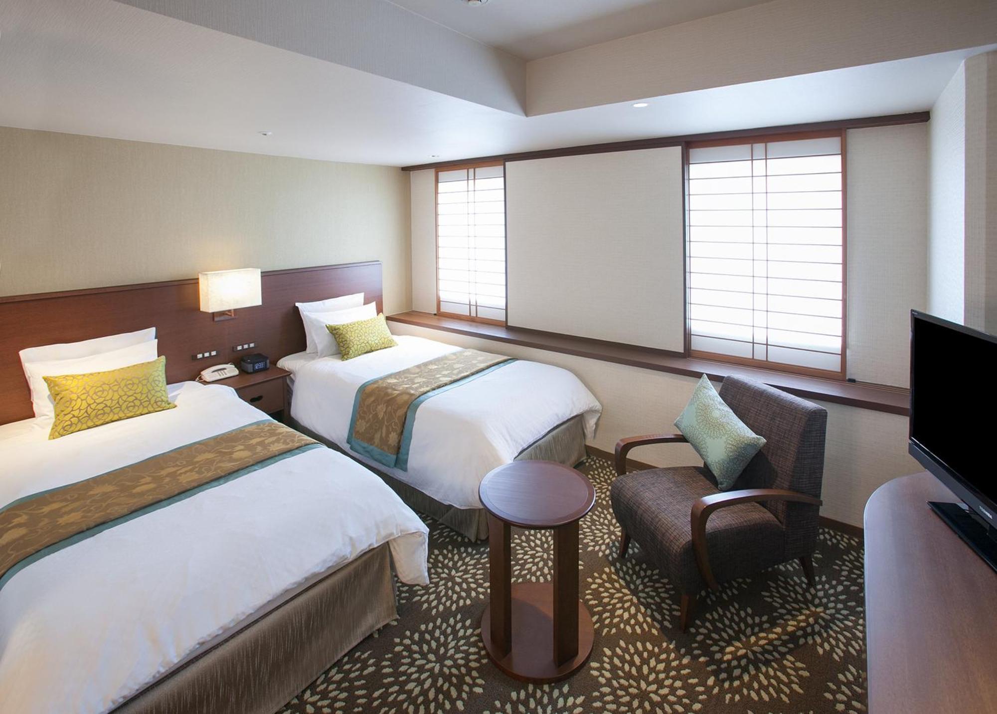 Ana Holiday Inn Kanazawa Sky By Ihg Esterno foto